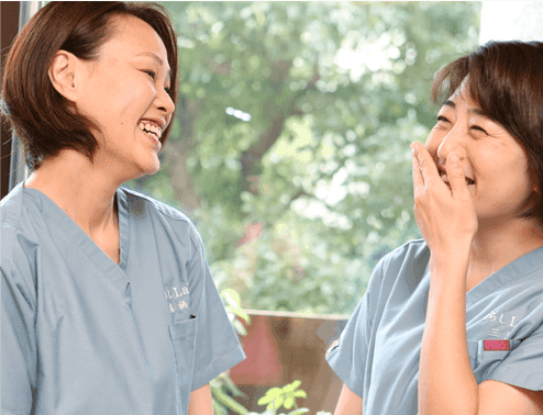 ゆらし療法の女性施術者によるオスグッドケア