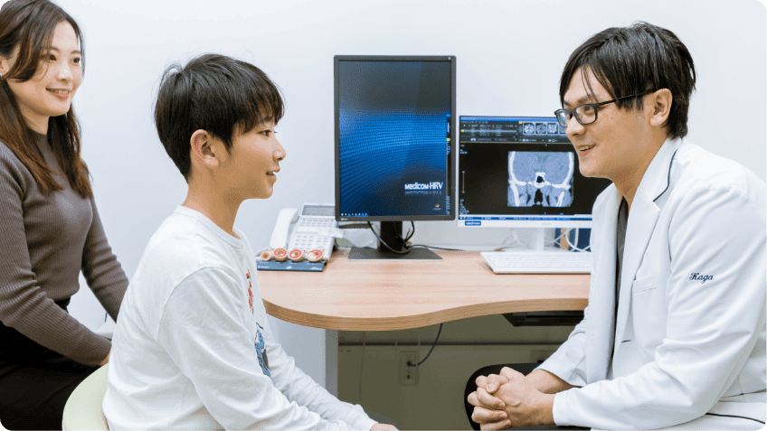 子どもにもやさしい施術の様子